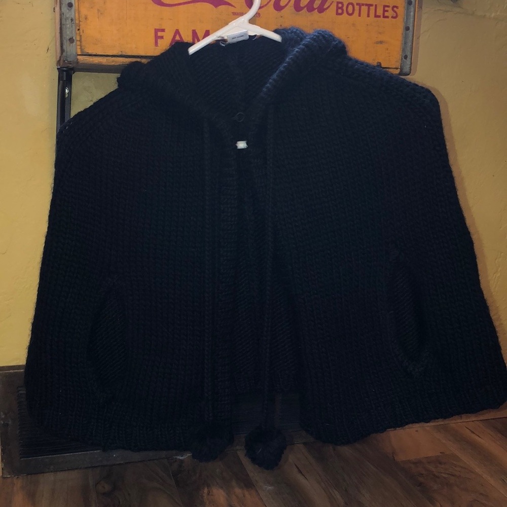 Ann Taylor wool Capelet XS